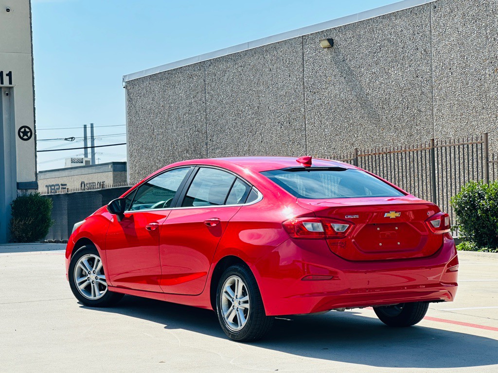 2017 Chevrolet Cruze Image 8