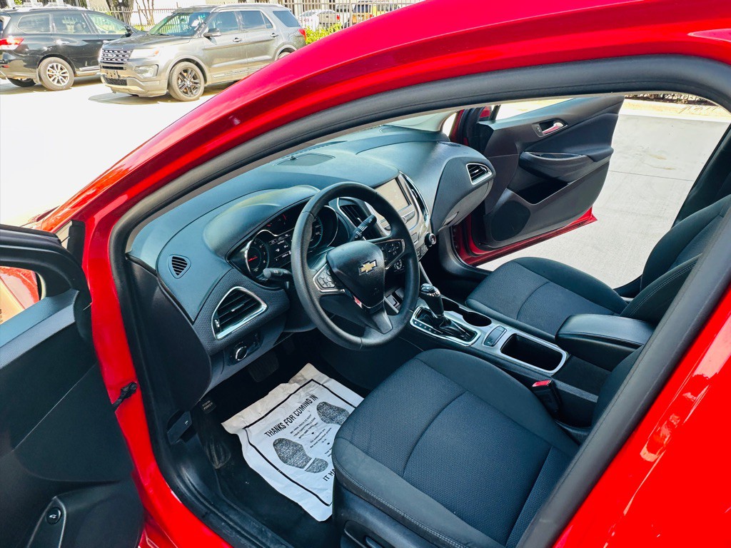 2017 Chevrolet Cruze Image 14