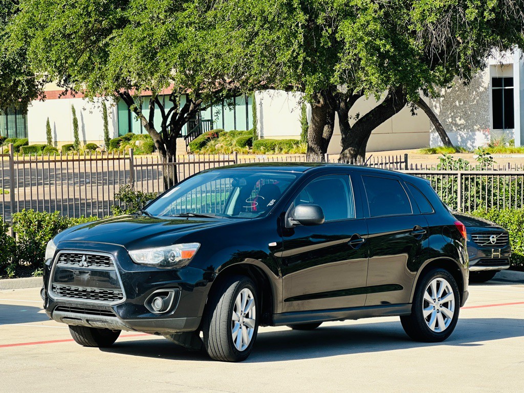 2013 Mitsubishi Outlander Image 3