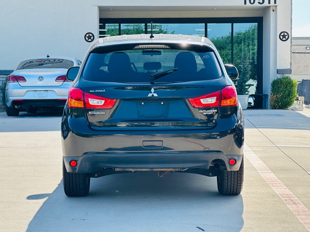2013 Mitsubishi Outlander Image 6