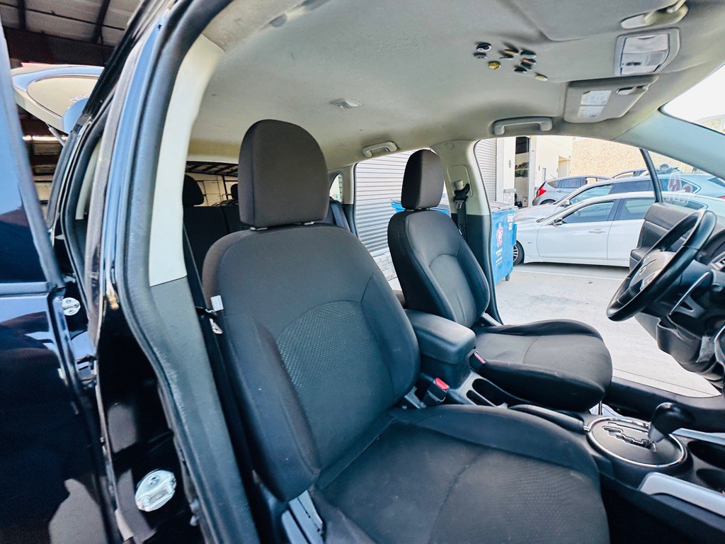 2013 Mitsubishi Outlander Image 20