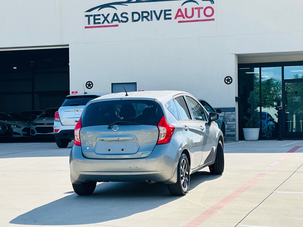 2015 Nissan Versa Image 8