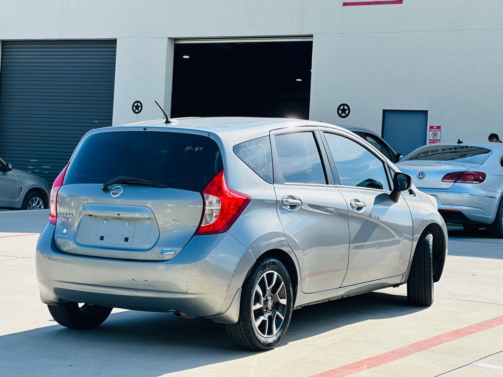2015 Nissan Versa Image 9