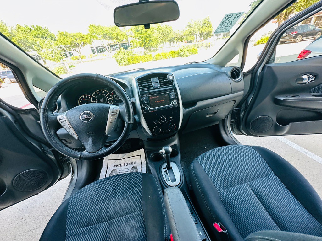 2015 Nissan Versa Image 15