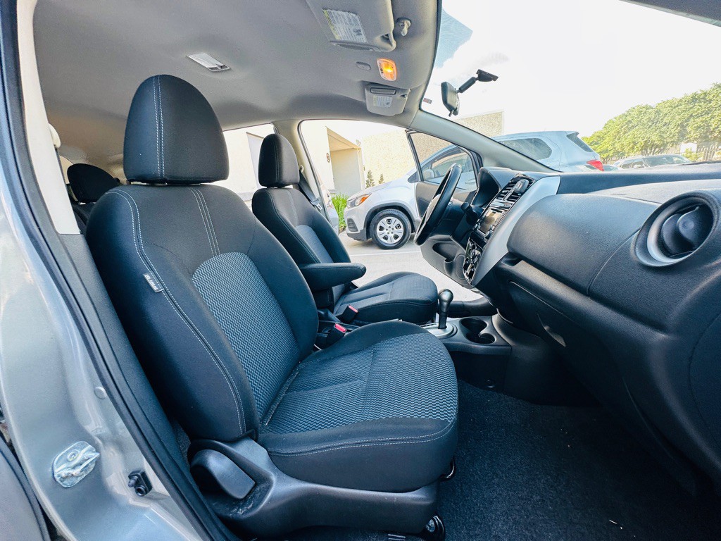 2015 Nissan Versa Image 22