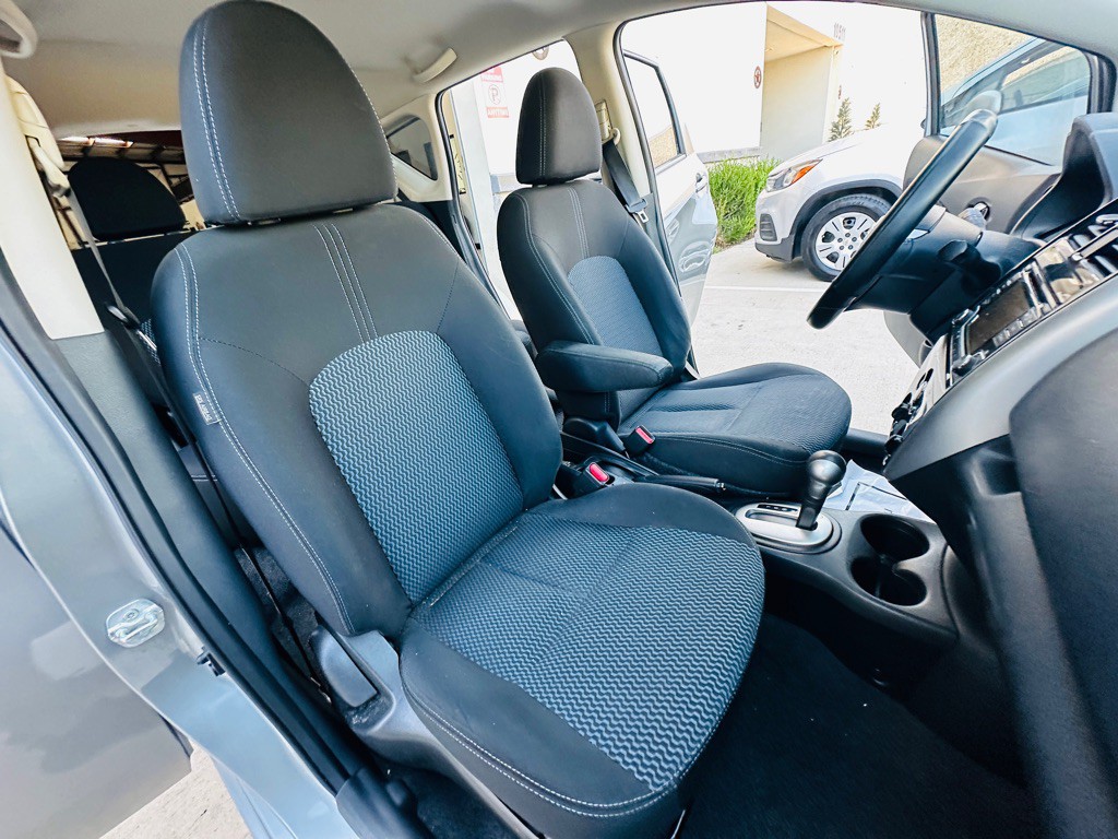 2015 Nissan Versa Image 23