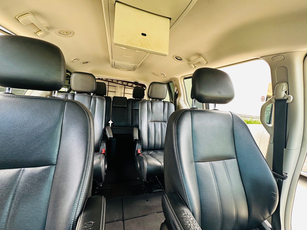 2014 Chrysler Town & Country Image 26
