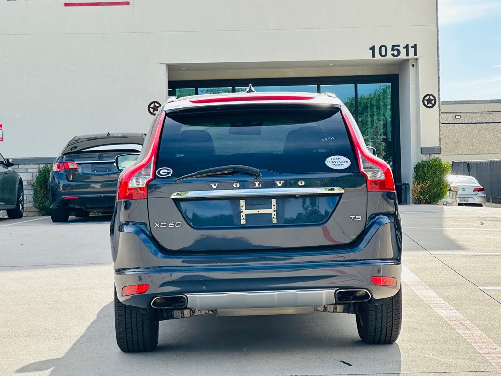 2015 Volvo XC60 Image 6