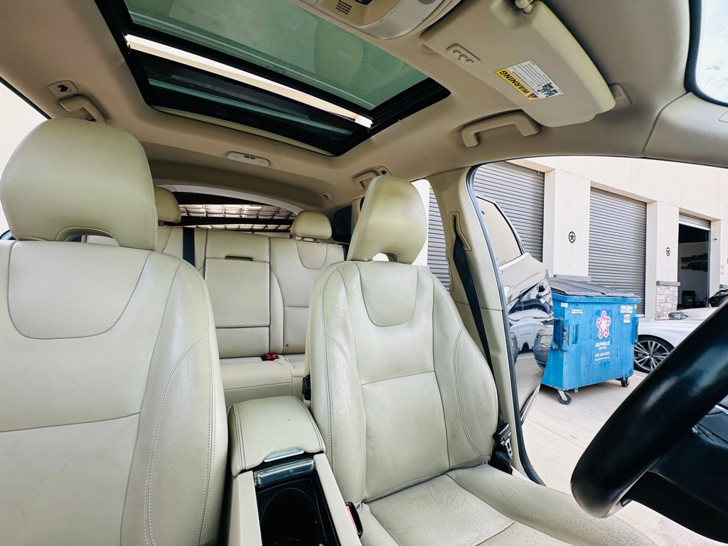 2015 Volvo XC60 Image 23