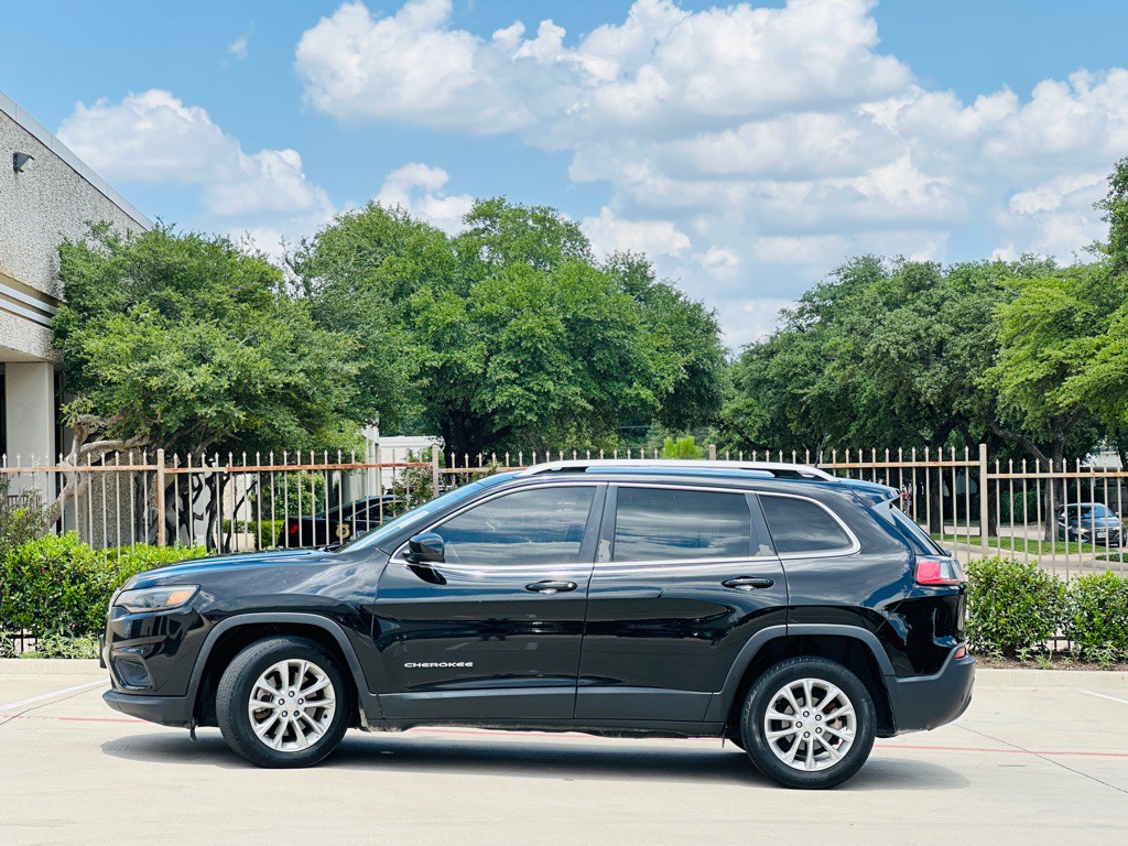 2019 Jeep Cherokee Image 5