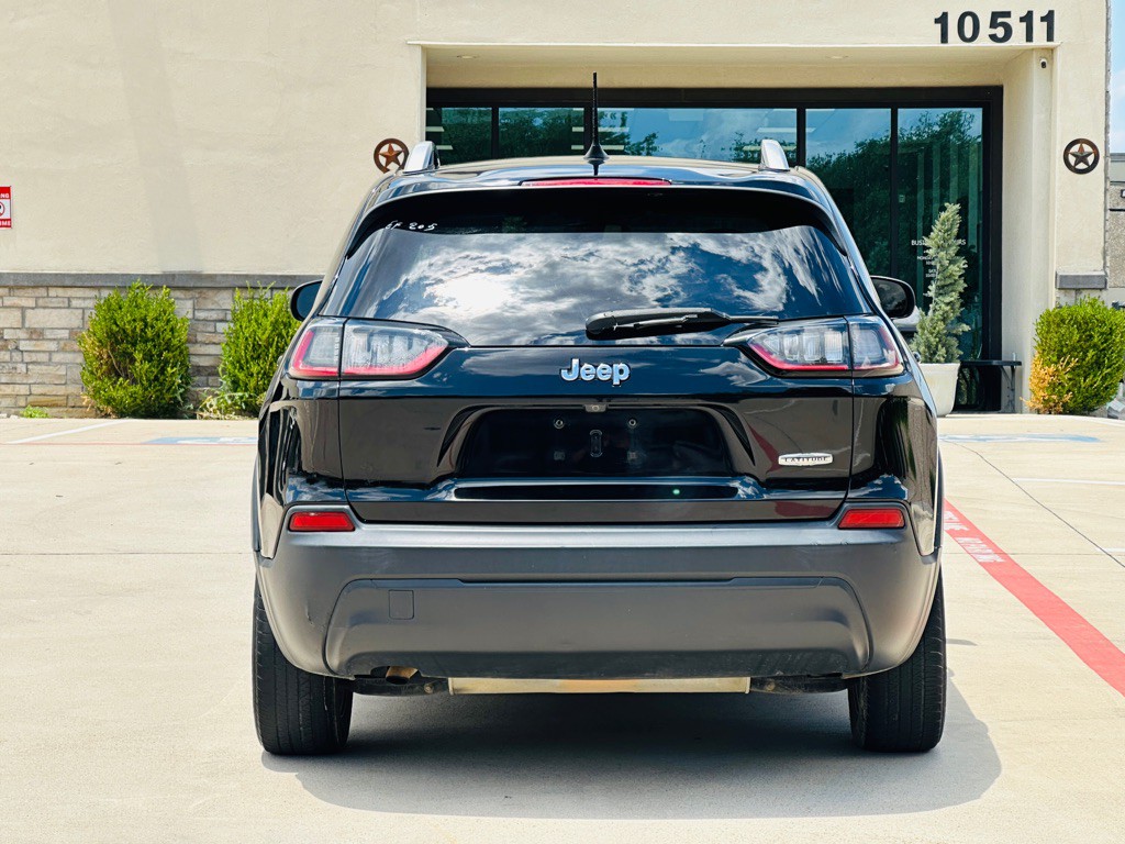 2019 Jeep Cherokee Image 8