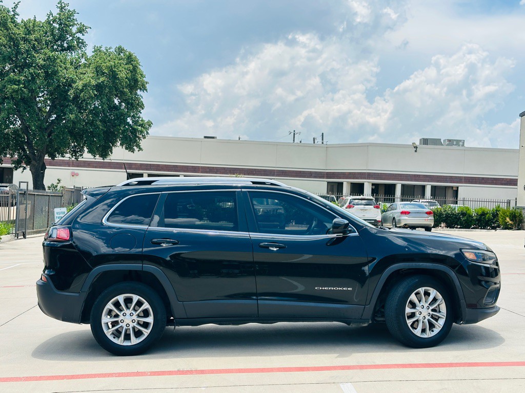 2019 Jeep Cherokee Image 11