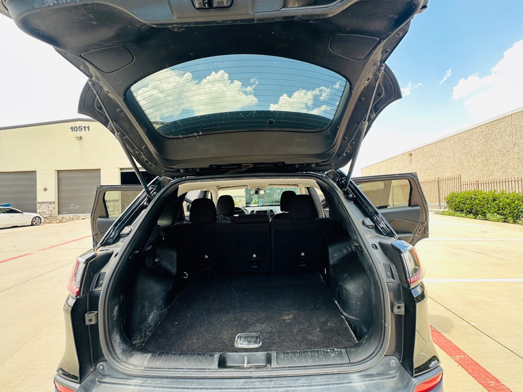 2019 Jeep Cherokee Image 18