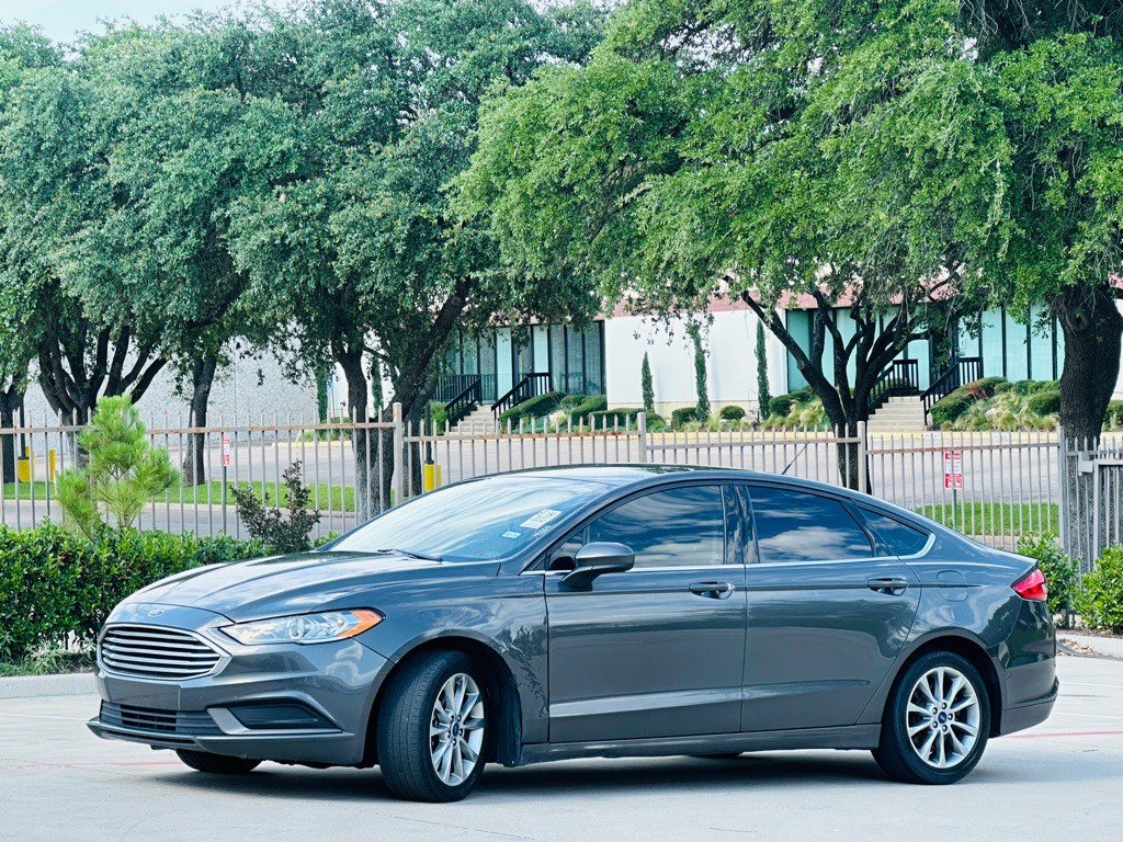 2017 Ford Fusion Image 4