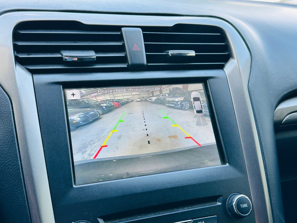 2017 Ford Fusion Image 23