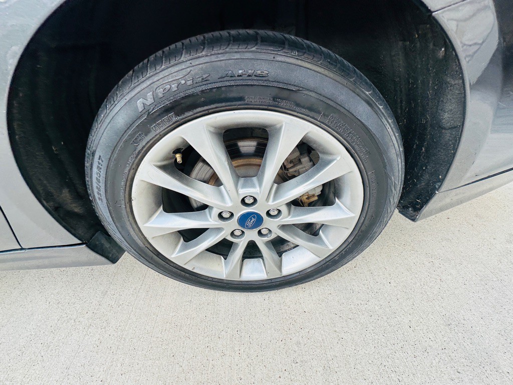 2017 Ford Fusion Image 26