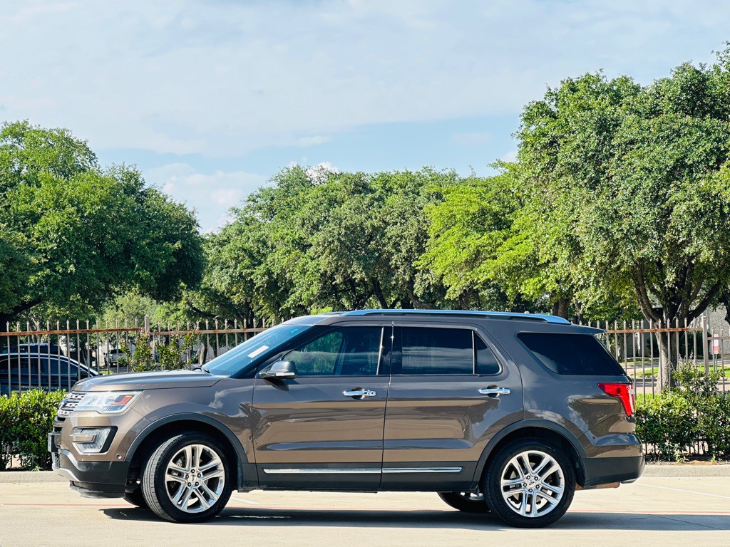 2016 Ford Explorer Image 5