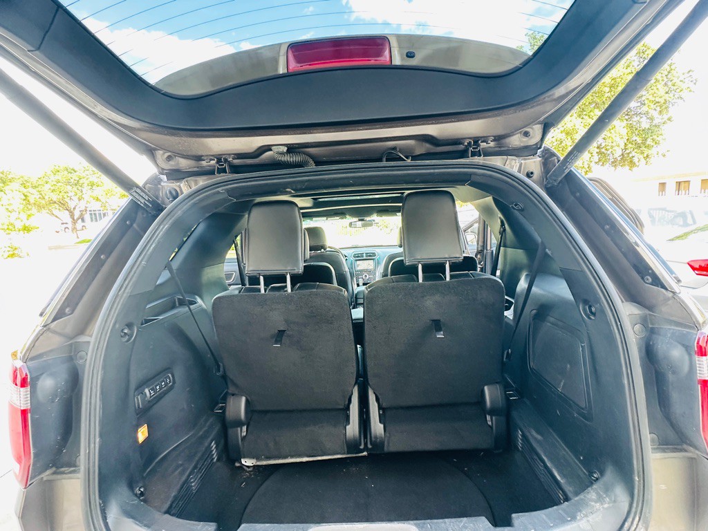 2016 Ford Explorer Image 20