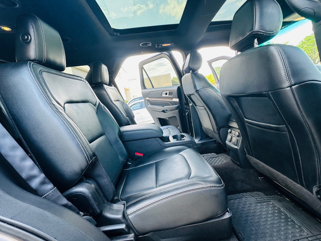 2016 Ford Explorer Image 23