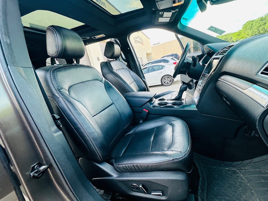 2016 Ford Explorer Image 27