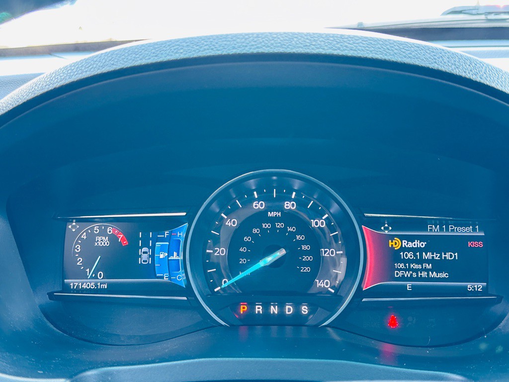 2016 Ford Explorer Image 32