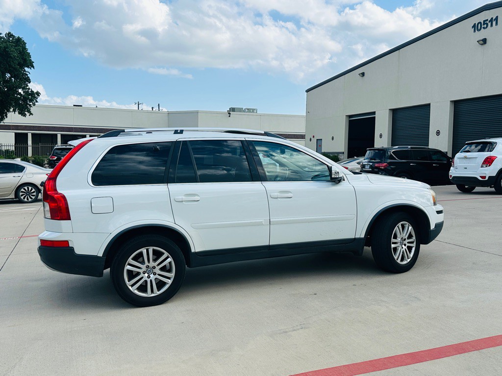 2011 Volvo XC90 Image 8