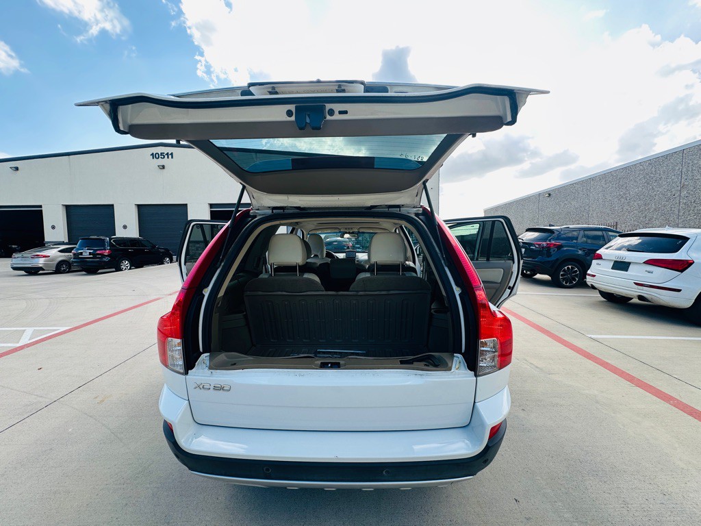 2011 Volvo XC90 Image 19