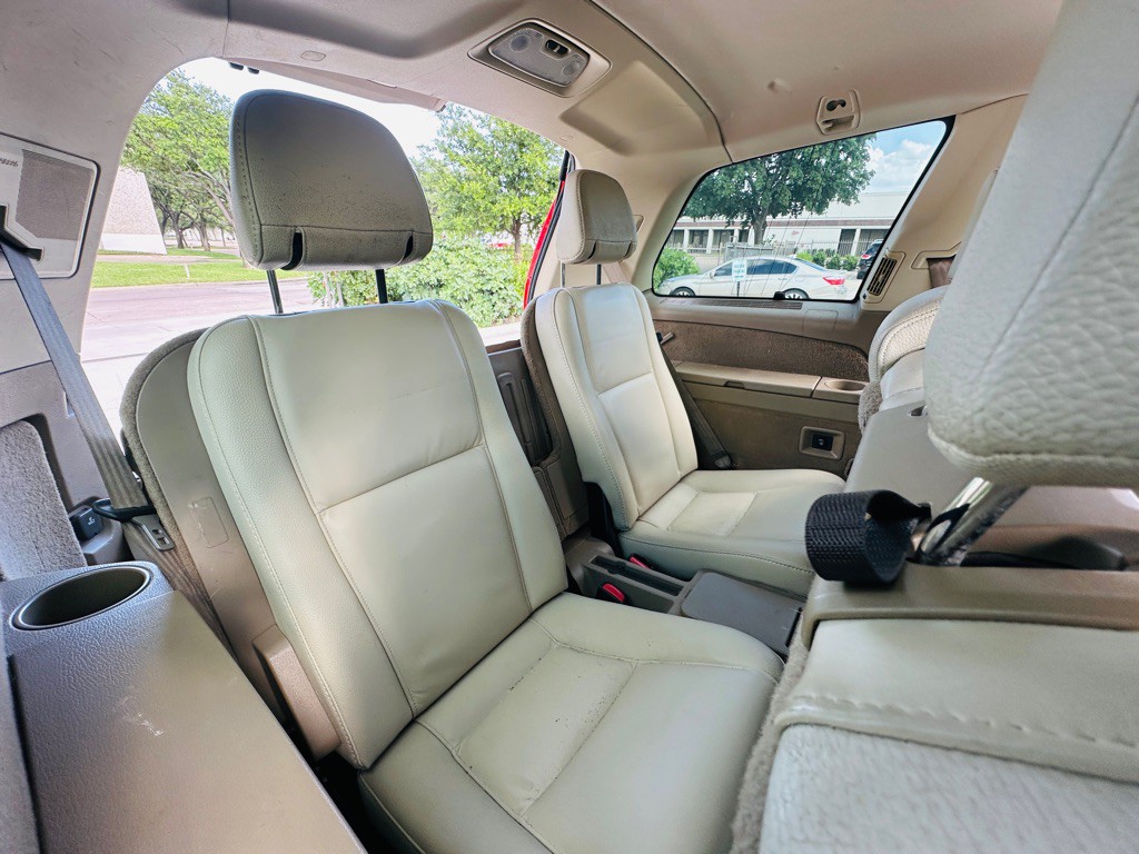 2011 Volvo XC90 Image 23