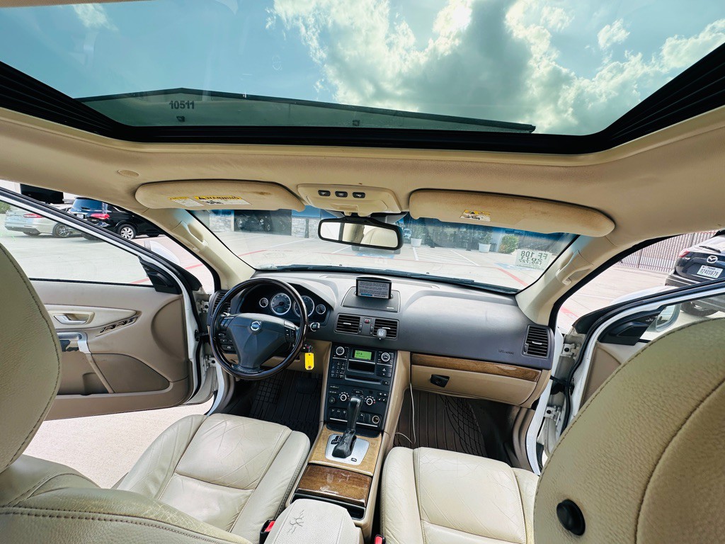 2011 Volvo XC90 Image 24