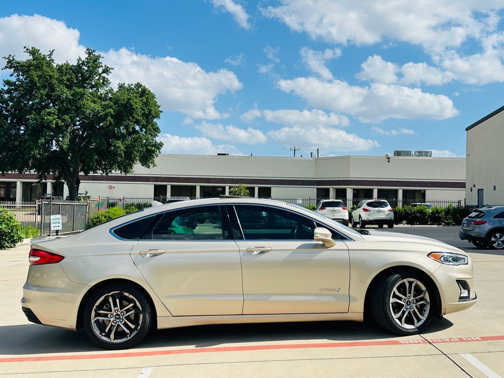 2019 Ford Fusion Image 11