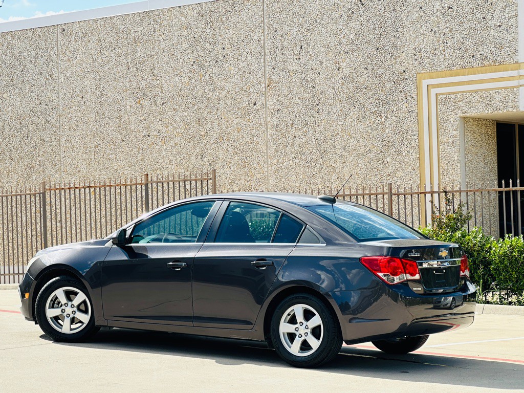 2016 Chevrolet Cruze Image 6