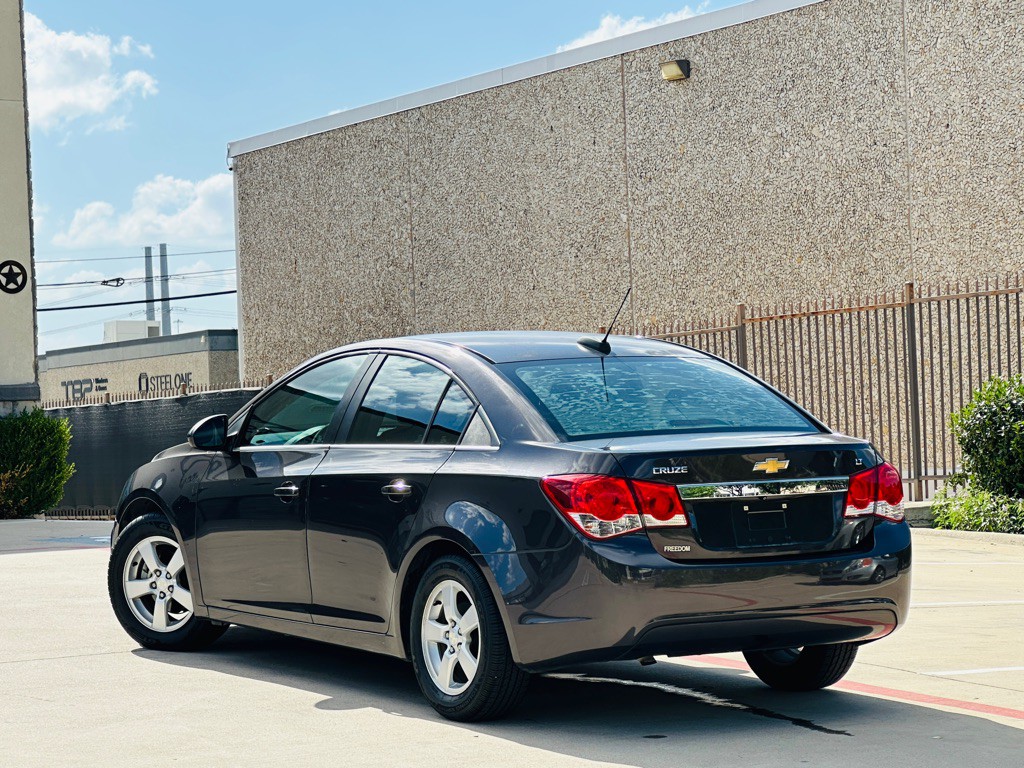 2016 Chevrolet Cruze Image 7