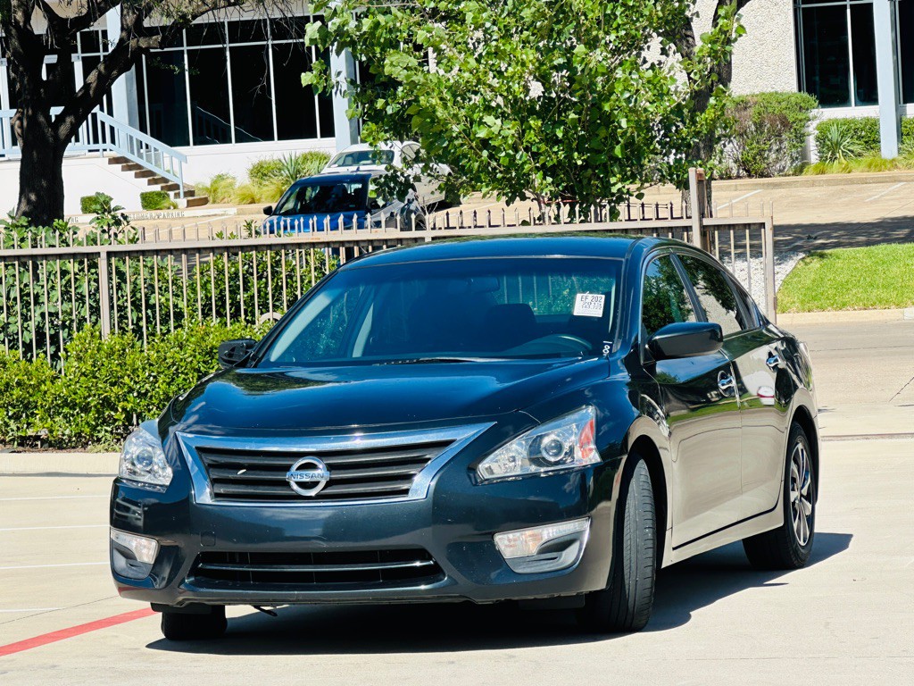 2015 Nissan Altima Image 3