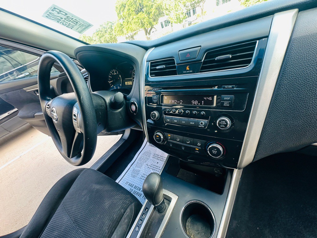 2015 Nissan Altima Image 23