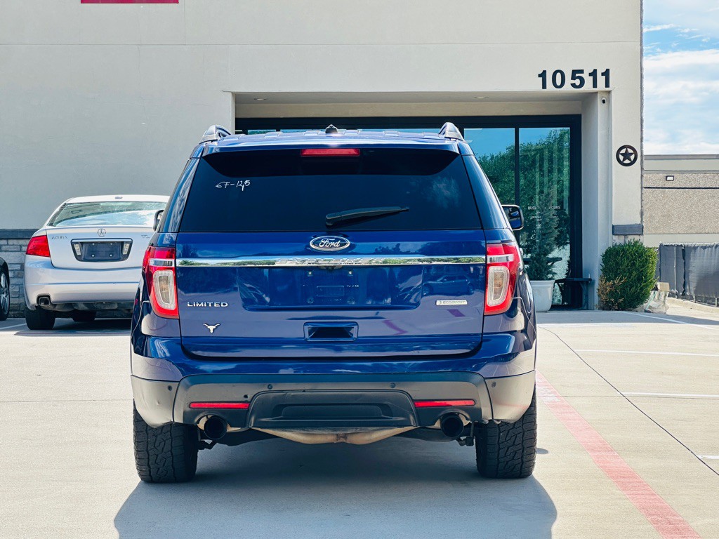 2013 Ford Explorer Image 8