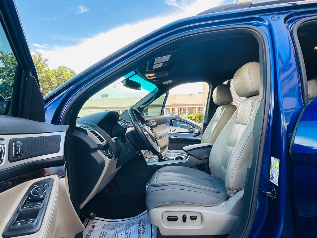 2013 Ford Explorer Image 12