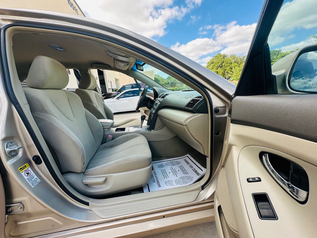 2009 Toyota Camry Image 22