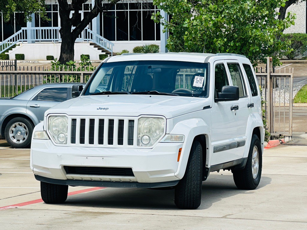 2011 Jeep Liberty Image 3