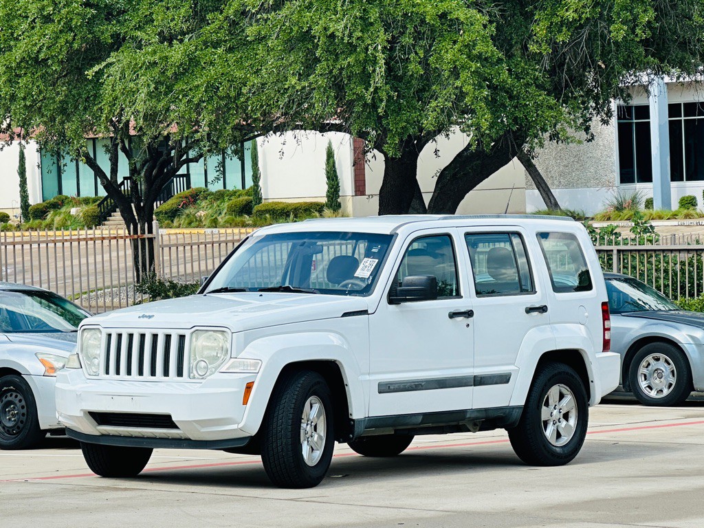 2011 Jeep Liberty Image 4