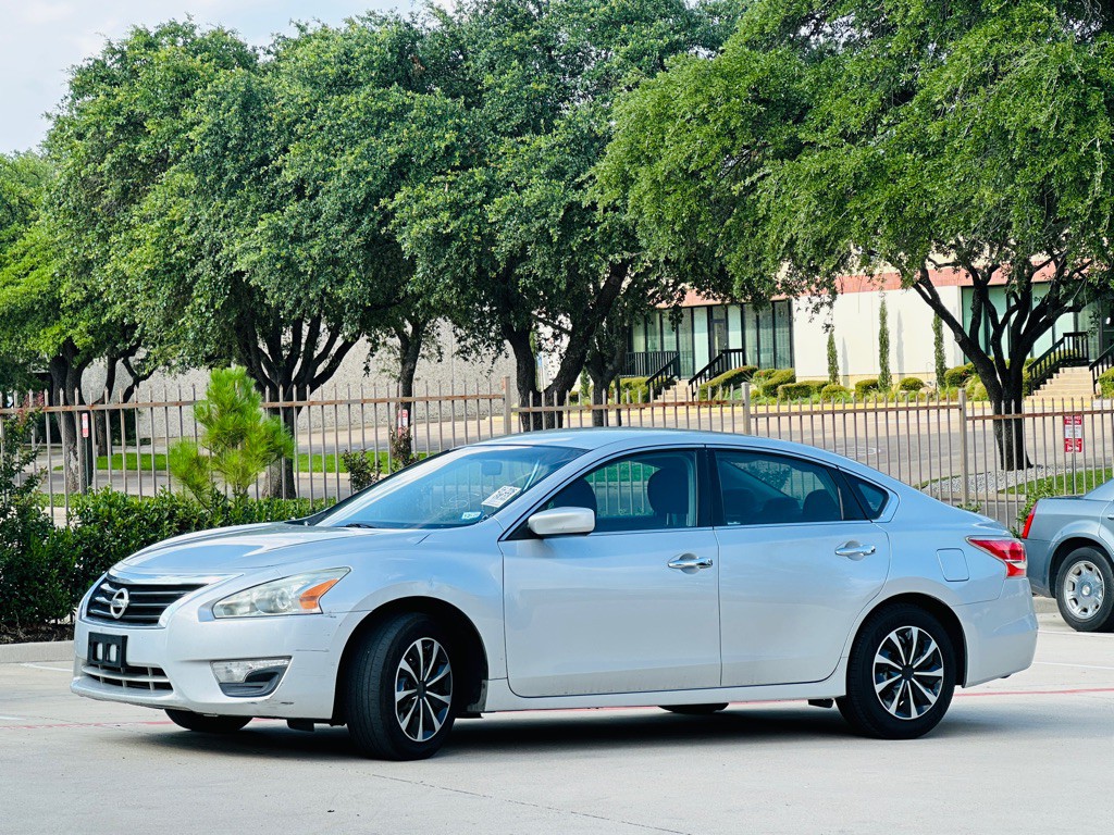 2013 Nissan Altima Image 4