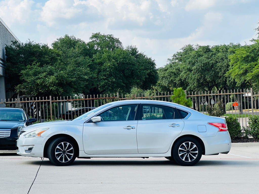2013 Nissan Altima Image 5