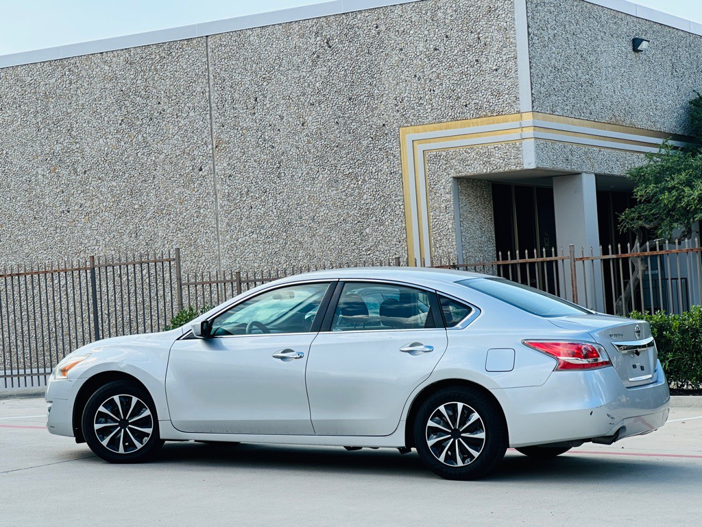 2013 Nissan Altima Image 6