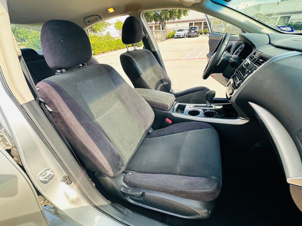 2013 Nissan Altima Image 19