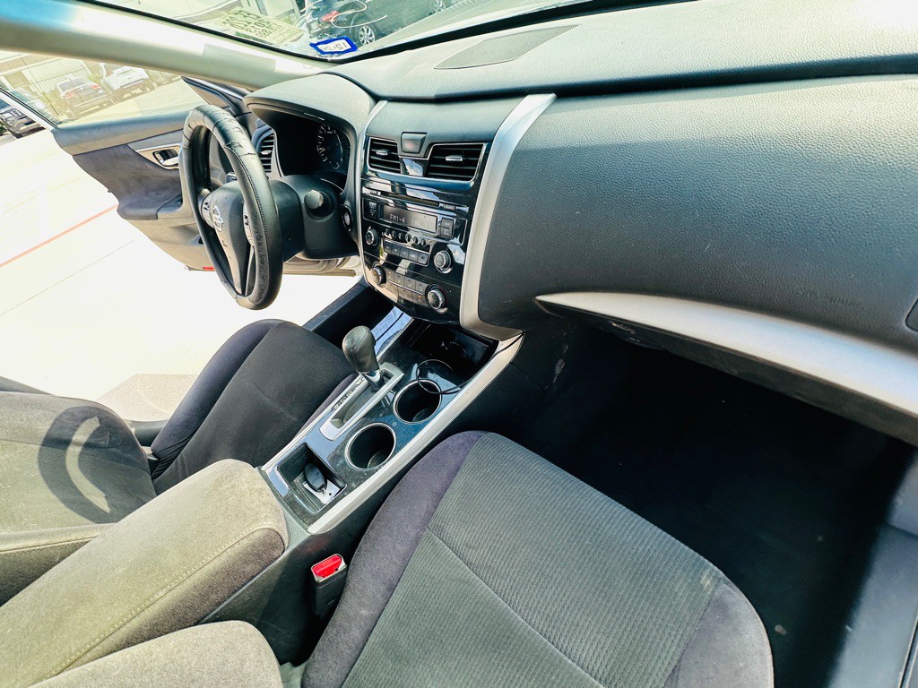 2013 Nissan Altima Image 20
