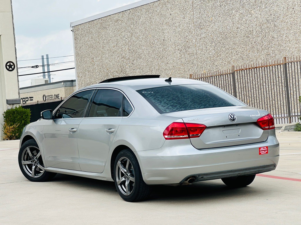 2013 Volkswagen Passat Image 7