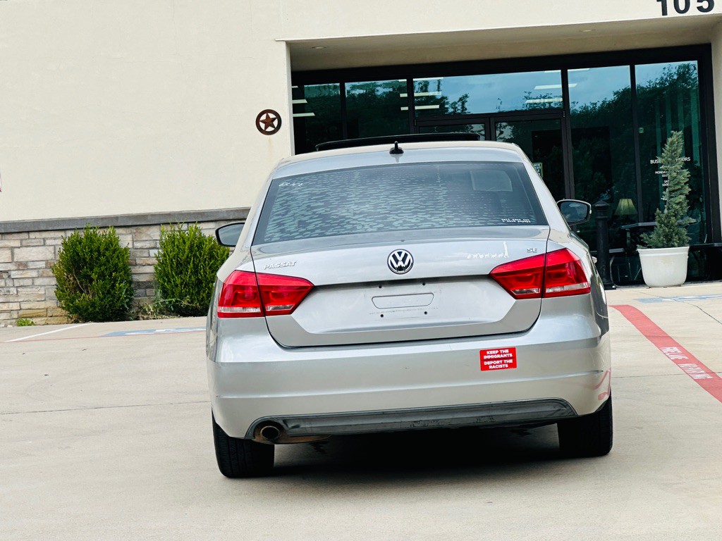 2013 Volkswagen Passat Image 8