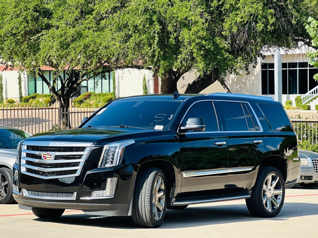 2018 Cadillac Escalade Image 3