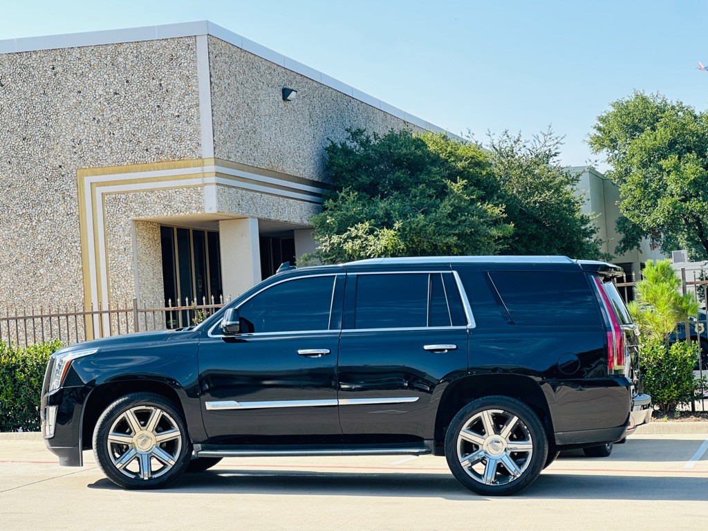 2018 Cadillac Escalade Image 6