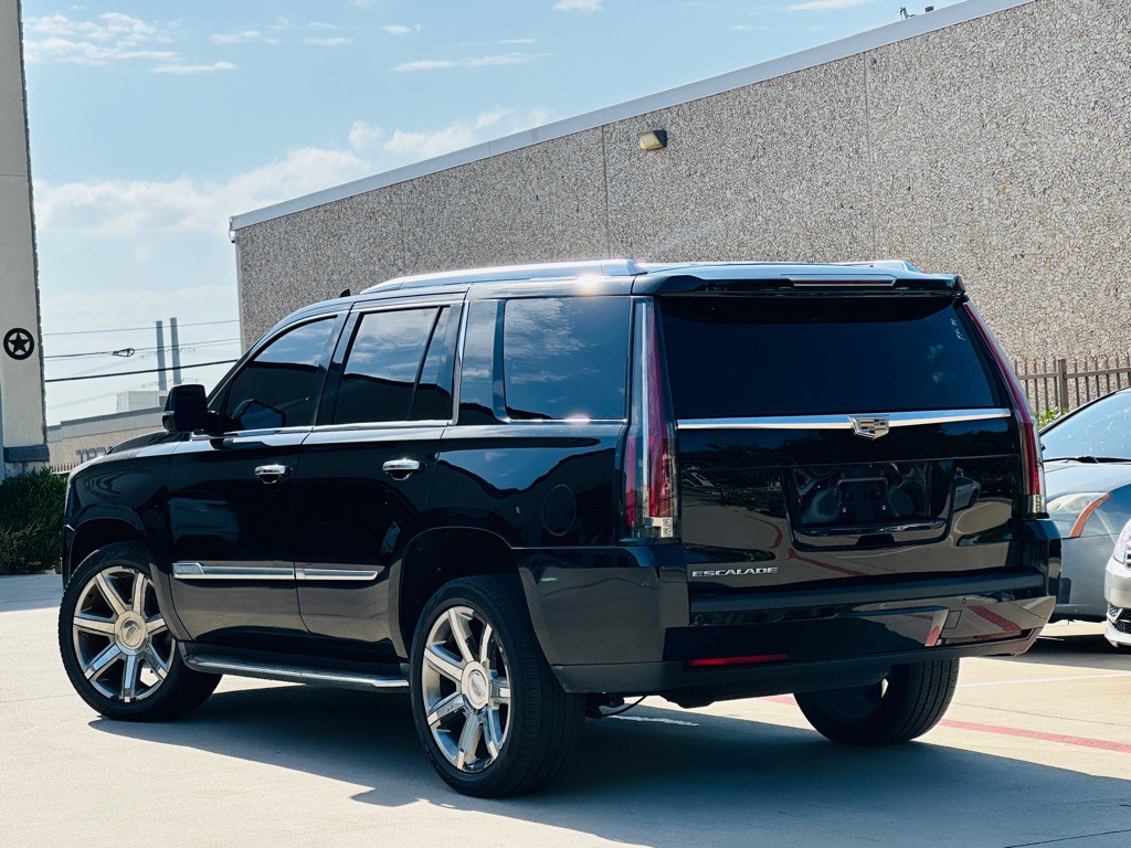 2018 Cadillac Escalade Image 8