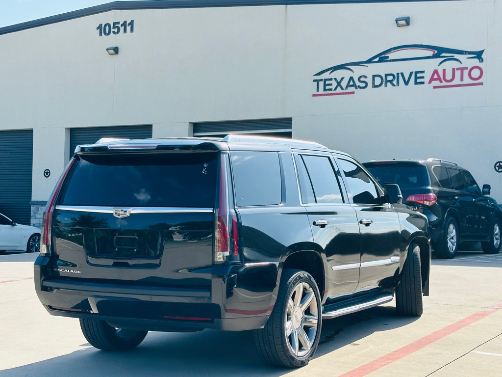 2018 Cadillac Escalade Image 11
